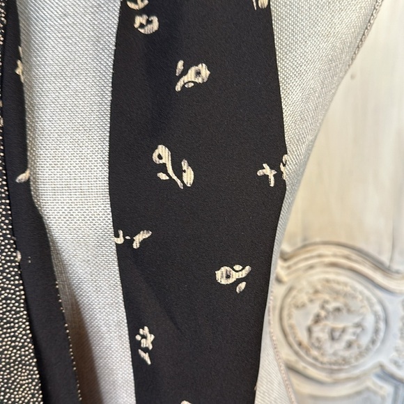 No Tags Reversible Neck or Head Scarf - Picture 2 of 5